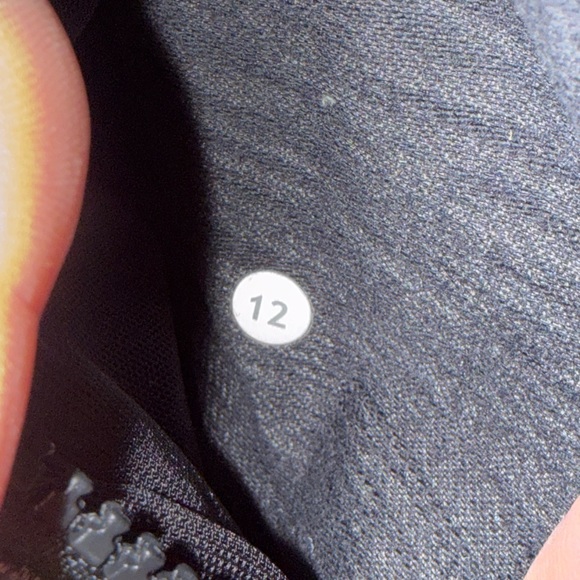 Lululemon jacket - Picture 4 of 4